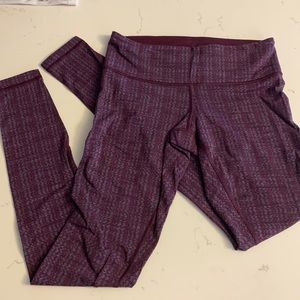 Low Rise Lululemon 25in Leggings